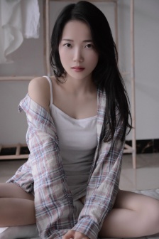 女人隐私故意给男生看